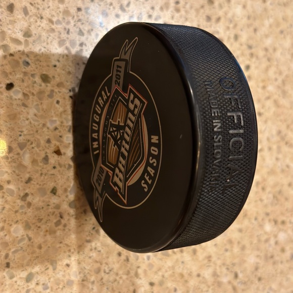OKLAHOMA CITY BARONS AHL HOCKEY PUCK INGLASCO SHER-WOOD Official MADE /SLOVAKIA - Picture 5 of 9